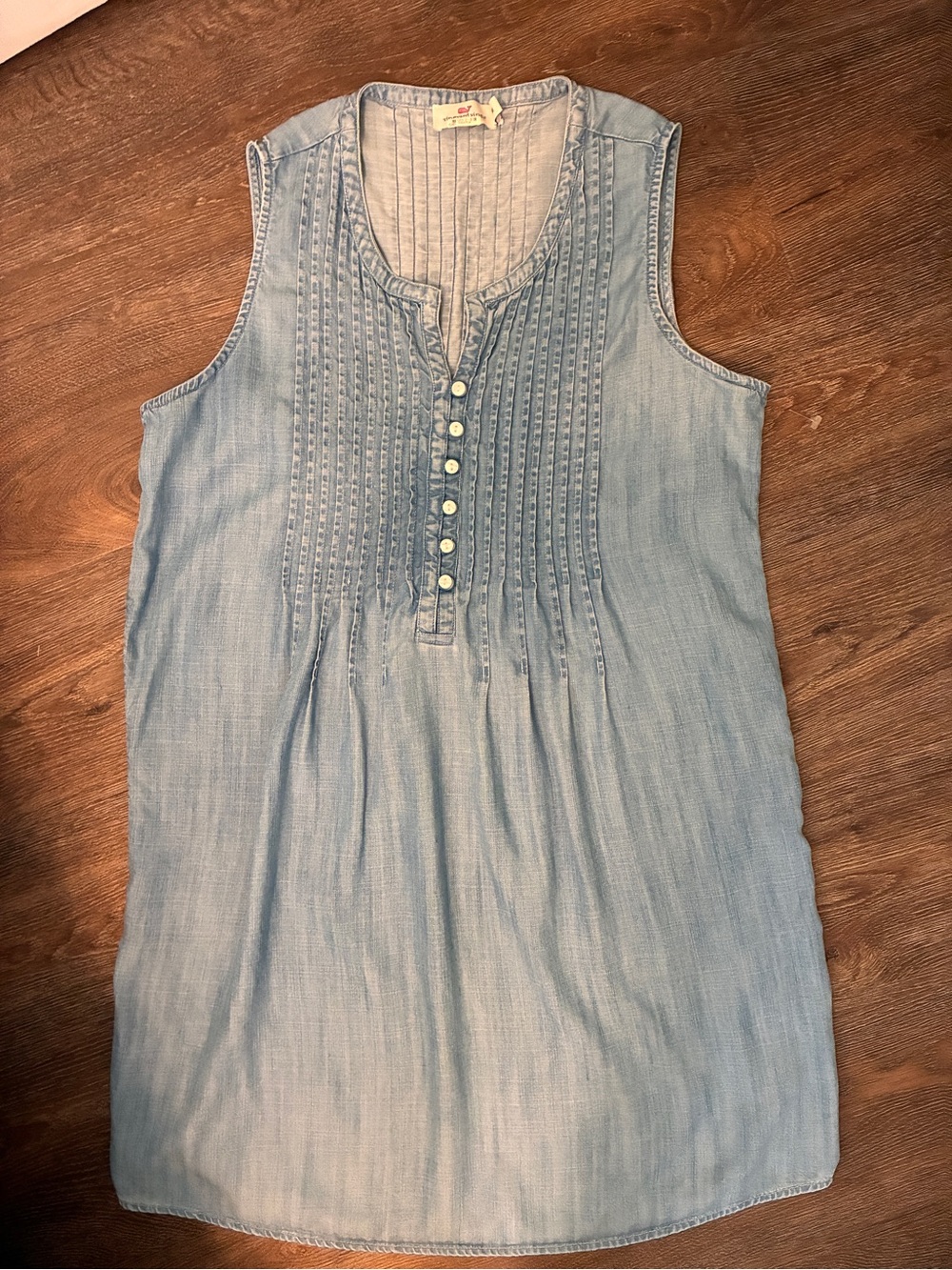 Vineyard Vines Light Blue Sleeveless Pintuck Tunic